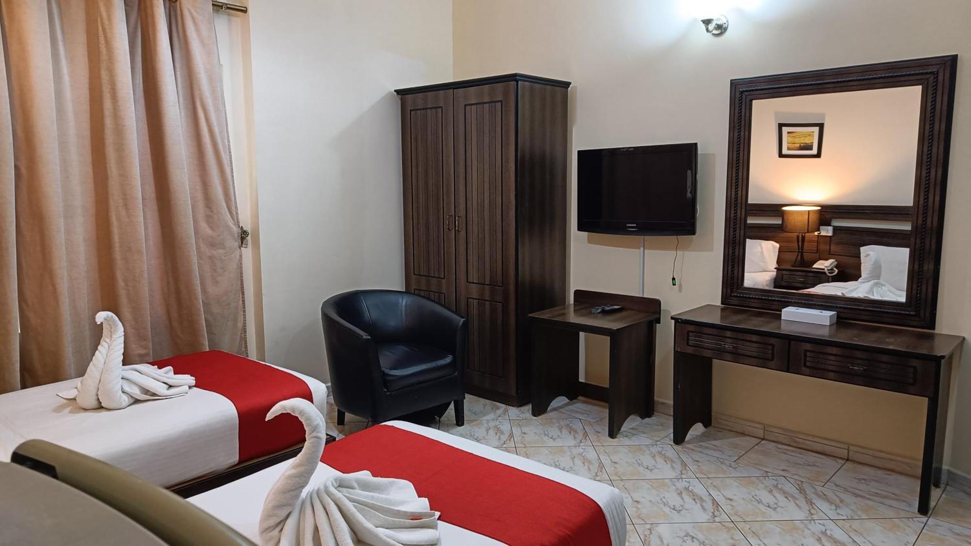 Ruwi Beach Hotel Apartments - Maha Hospitality Group Sharjah Eksteriør billede