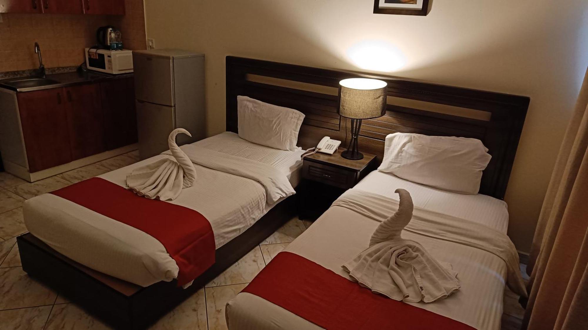 Ruwi Beach Hotel Apartments - Maha Hospitality Group Sharjah Eksteriør billede